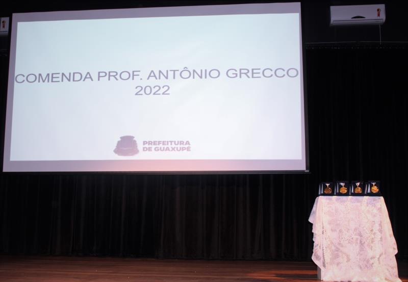 Comenda Professor Antônio Grecco homenageia grandes nomes do esporte guaxupeano
