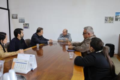 PRESIDENTE DO BDMG VISITA PREFEITURA DE GUAXUPÉ