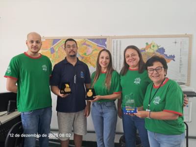 GUAXUPÉ RECEBE SELO OURO DO SEBRAE 