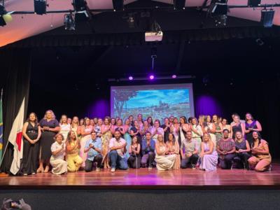 EMPOSSADAS AS EQUIPES DIRETIVAS DAS ESCOLAS MUNICIPAIS DE GUAXUPÉ