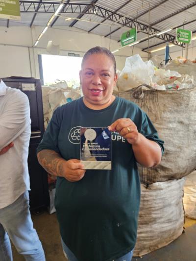 Prefeitura entrega premiação à Recicla Guaxupé