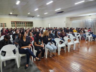 Prefeitura amplia Programa Juventude Positiva e insere novos adolescentes no mercado de trabalho