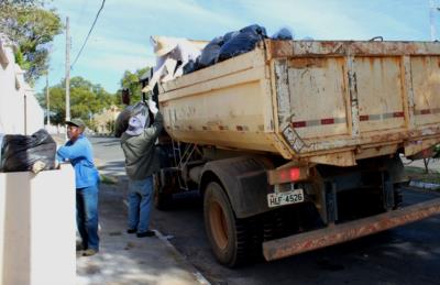 PREFEITURA VOLTA A RECOLHER LIXOS E RESCINDE CONTRATO COM EMPRESA DE LIMPEZA PÚBLICA EM GUAXUPÉ