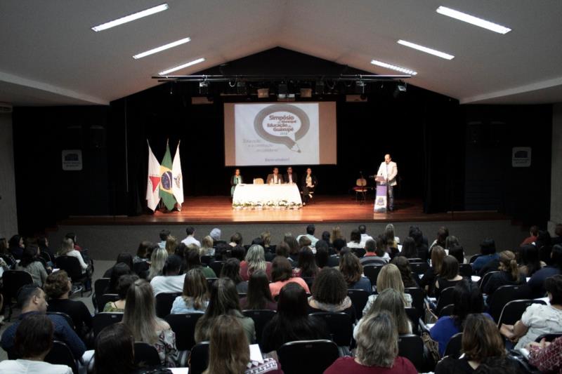 SIMPÓSIO DE EDUCAÇÃO EM GUAXUPÉ ATINGE CERCA DE 500 PARTICIPANTES