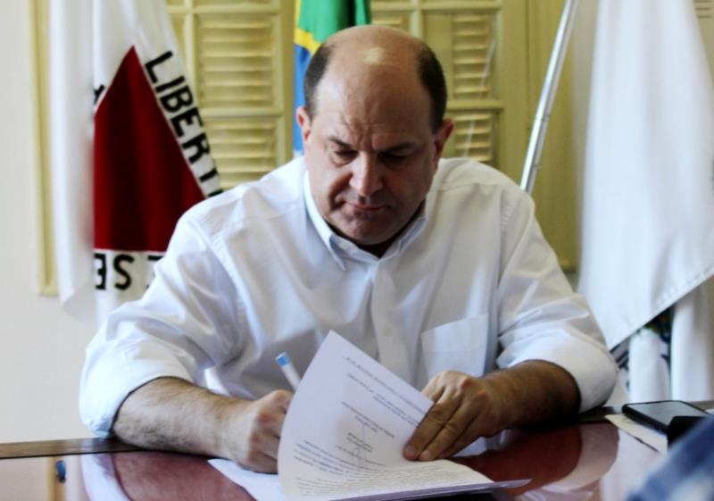 PREFEITURA CONFIRMA PAGAMENTO DE 13º AOS SERVIDORES MUNICIPAIS