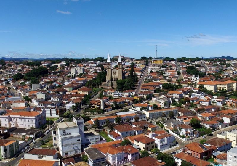 GUAXUPÉ ESTÁ ENTRE AS 10 CIDADES DO SUL DE MINAS COM MAIOR PIB